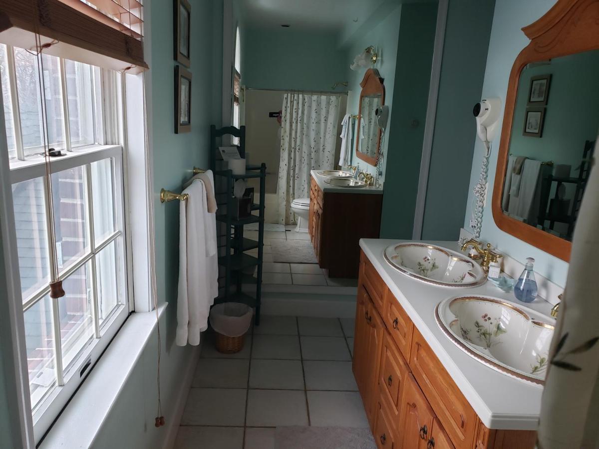 Blue Heron Inn - A Bed And Breakfast Llc Solomons Exterior foto